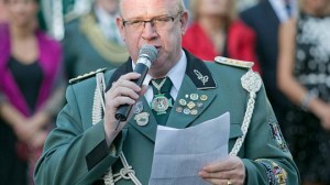 Uwe Heier beim Platzkonzert am Schützenfest-Samstag 2015. FOTO: Ati